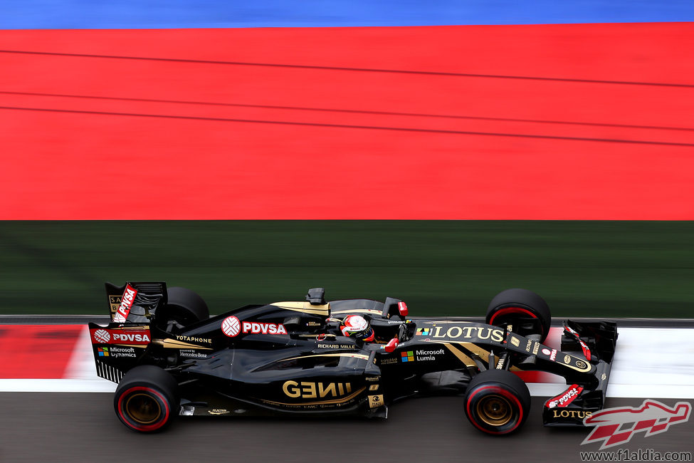 Romain Grosjean consigue pasar a la Q3