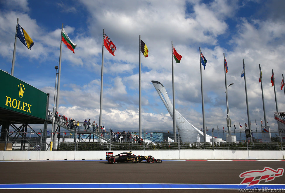 La actuación de Romain Grosjean sorprendió en la parrilla