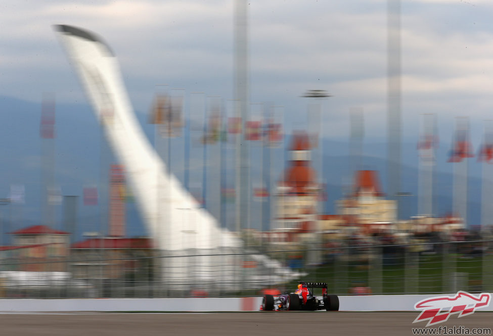Daniel Ricciardo en la pista del GP de Rusia