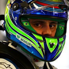 Felipe Massa celebra bajo su casco la cuarta plaza en Sochi