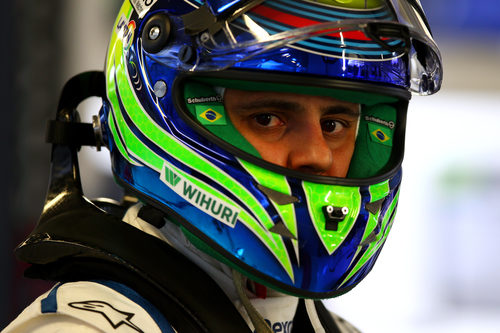 Felipe Massa celebra bajo su casco la cuarta plaza en Sochi