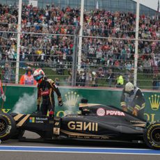 Romain Grosjean abandona