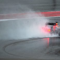 Daniel Ricciardo lucha con su RB11 para marcar un buen registro