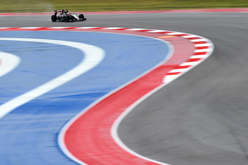 Nico Hülkenberg tuvo oportunidad de dar algunas vueltas sobre asfalto mojado