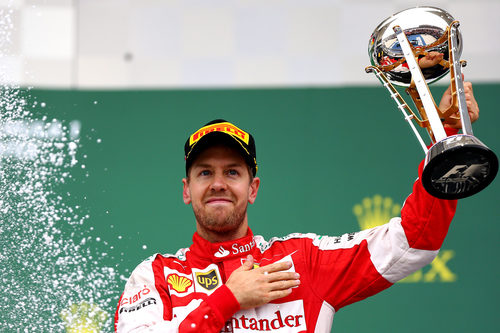 Sebastian Vettel es tercero en el podio