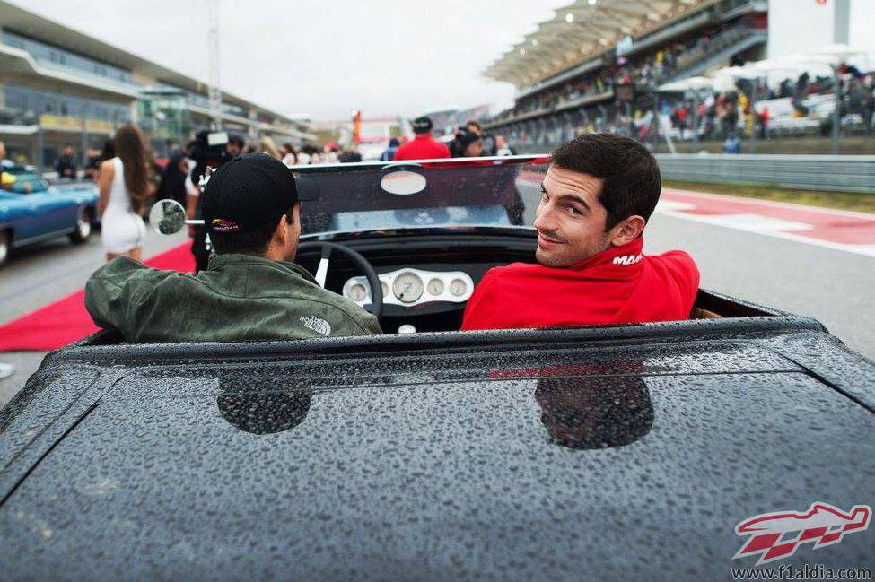 Alexander Rossi en el drivers parade