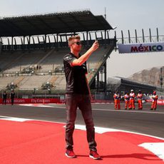 Selfie de Nico Hülkenberg en la pista de México