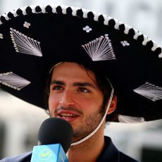 Carlos Sainz y su sombrero mexicano