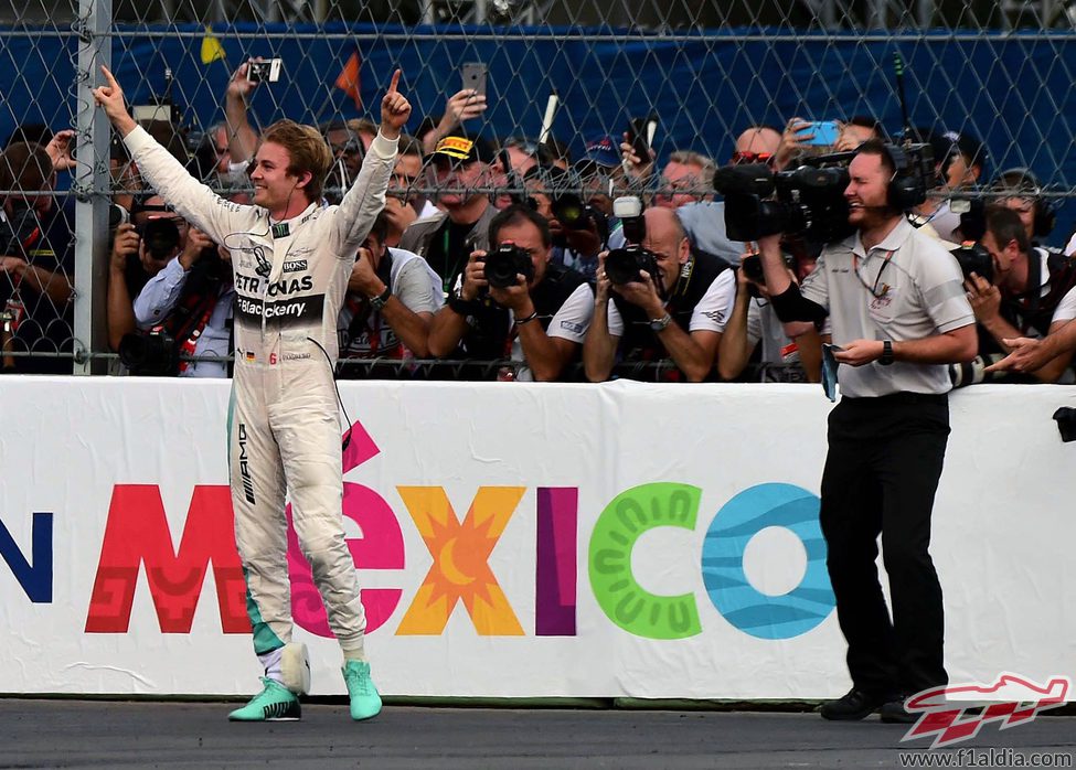 Nico Rosberg, felicidad inmensa en México