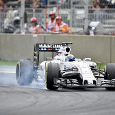 Felipe Massa pasándose de frenada