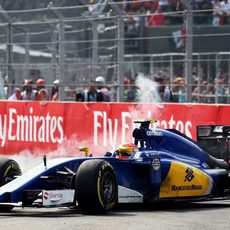 Felipe Nasr con problemas en los frenos