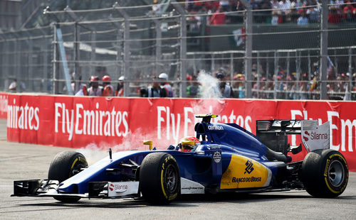 Felipe Nasr con problemas en los frenos