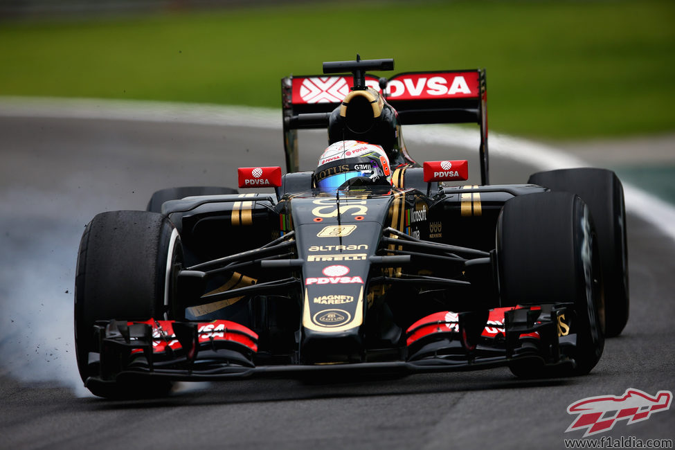 Romain Grosjean pasandose de frenada