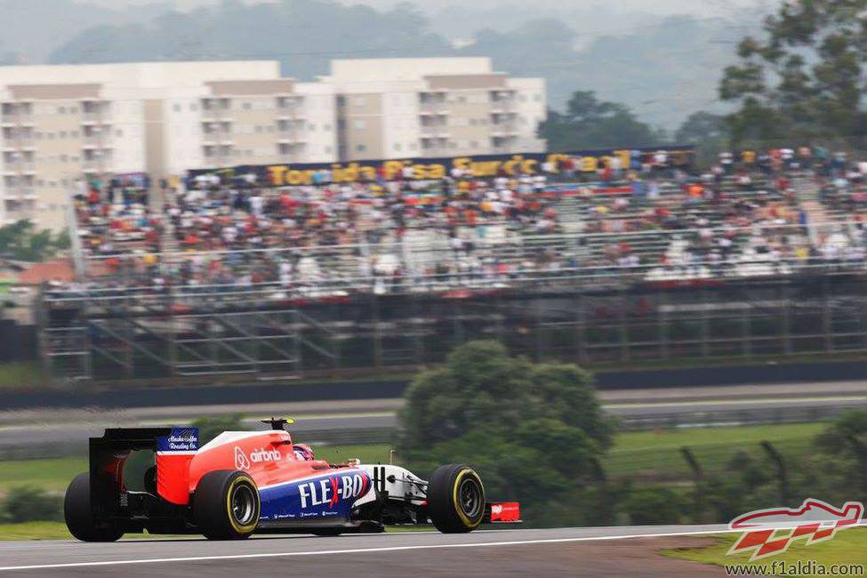 Alexander Rosi rodando en Interlagos