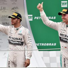 Lewis Hamilton y Nico Rosberg juntos de nuevo en el podio