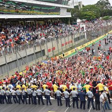 La pista de Interlagos se llena de aficionados