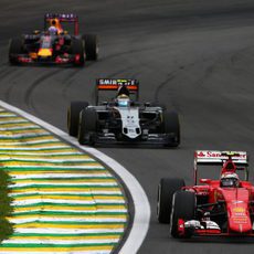 Sergio Pérez en la carrera de Interlagos