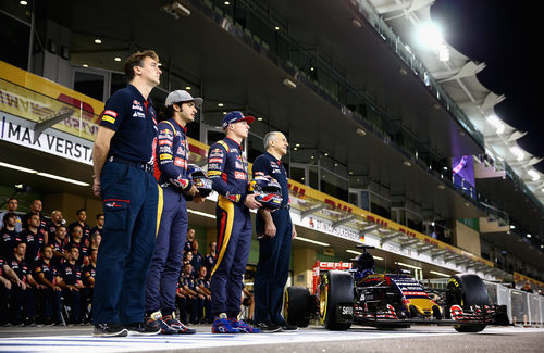 Foto oficial del equipo Toro Rosso en Abu Dabi