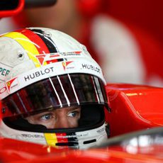 Sebastian Vettel se concentra de cara a los entrenamientos libres