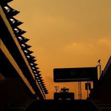 Romain Grosjean sale del pit-lane