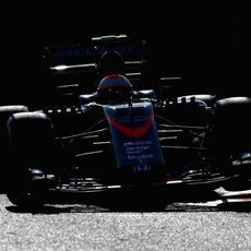 Jenson Button clasifica en 12ª posición