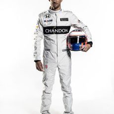 Jenson Button con mono y casco para 2016
