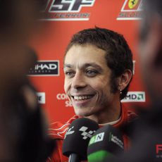 Rossi atiende a la prensa