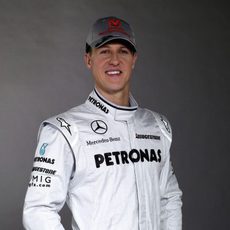 Michael Schumacher se viste de blanco en 2010