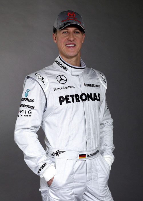 Michael Schumacher se viste de blanco en 2010