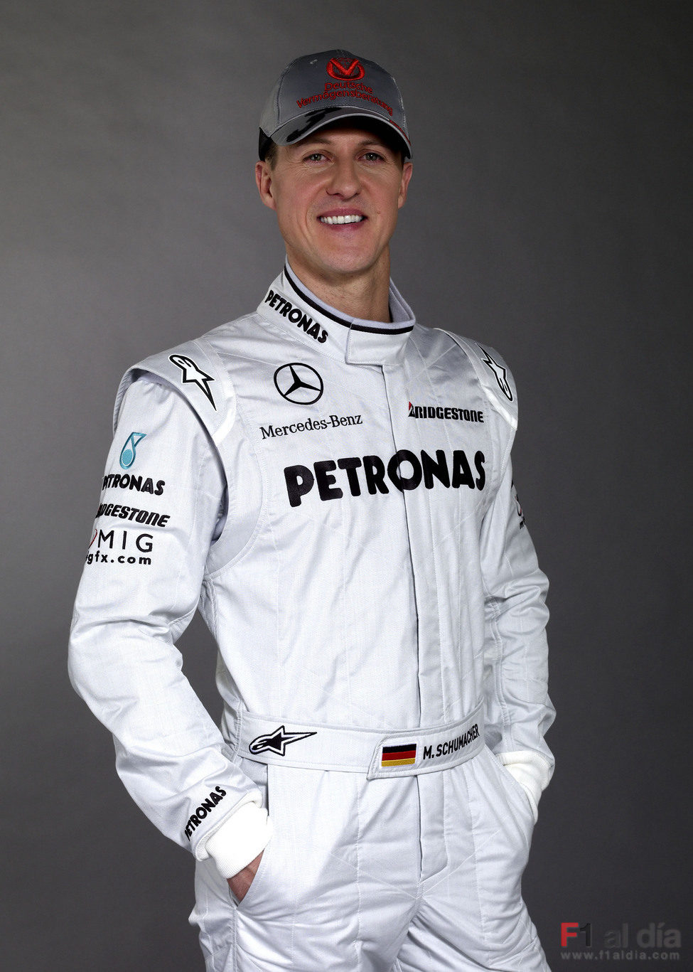 Michael Schumacher se viste de blanco en 2010