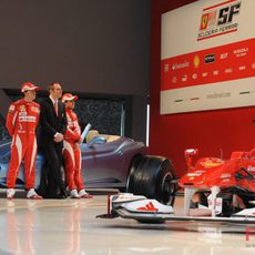 Alonso, Domenicali y Massa ven un video