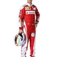Sebastian Vettel con mono y caso para 2016