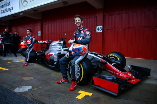 Los pilotos de Haas F1 Team en Barcelona