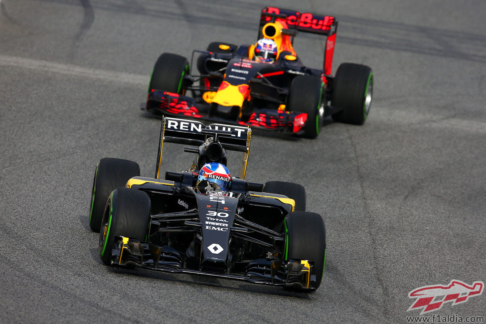 Primeras imagenes del Renault en pista