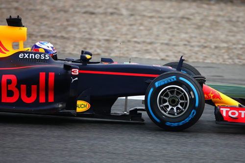 El Red Bull esperaba al primer día de test a presentar su coche