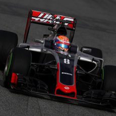 Romain Grosjean prueba su nuevo monoplaza