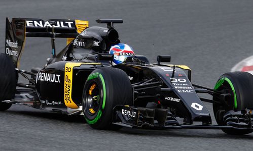 Renault sorprendía con el negro para la pretemporada