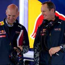 Adrian Newey en el paddock de Circuito de Montmeló