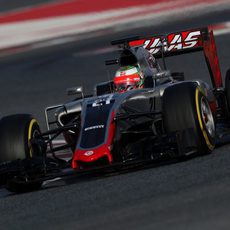 Haas tiene problemas en su alerón delantero