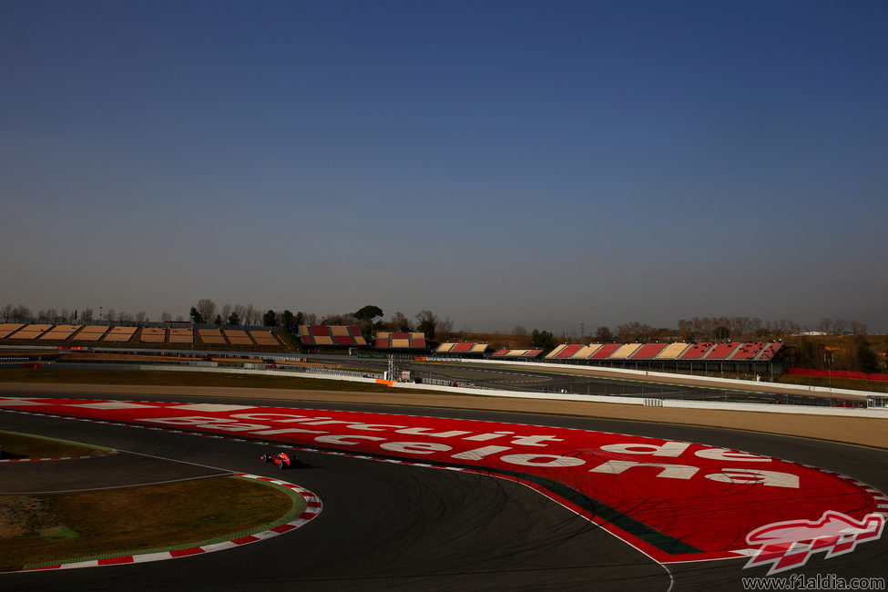 Pocos aficionados en las gradas del Circuit