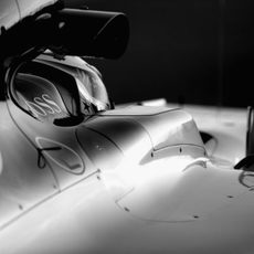 Detalle en el coche de Lewis Hamilton
