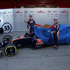 Los pilotos de Toro Rosso destapan el STR11