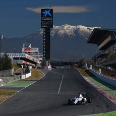 Valtteri Bottas rueda con su FW38