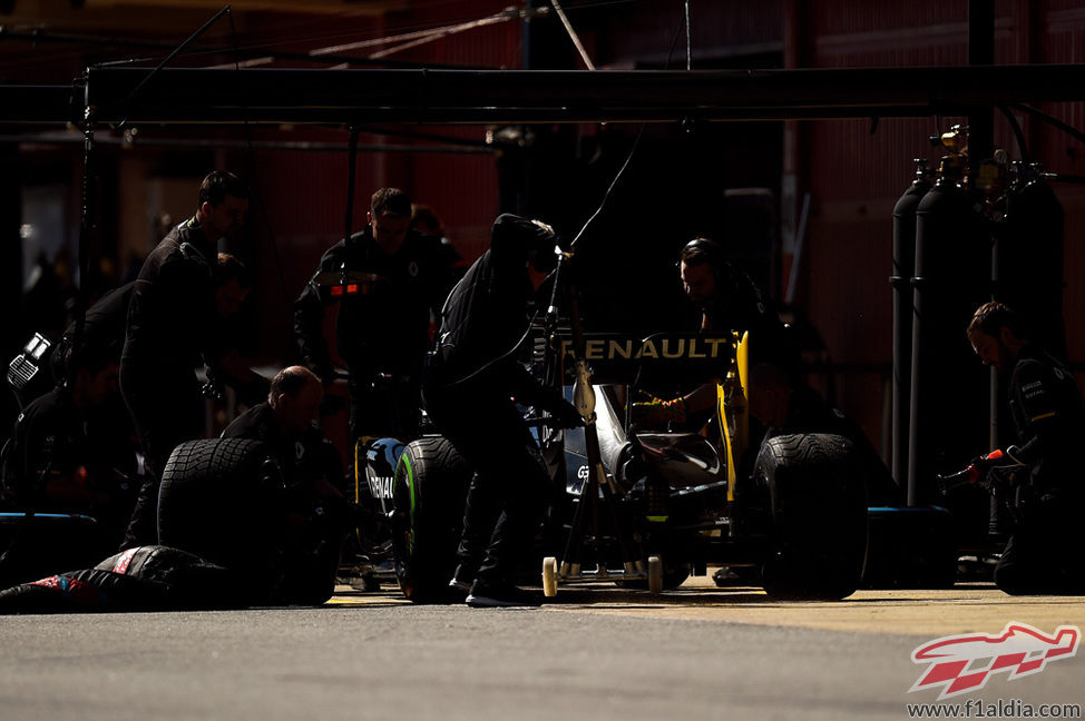 Cambio de gomas realizado para Kevin Magnussen