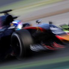 Max Verstappen vuela en el trazado de Montmeló