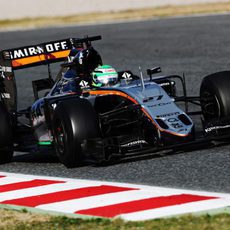 Nico Hülkenberg prueba sensaciones con los Pirelli experimentales