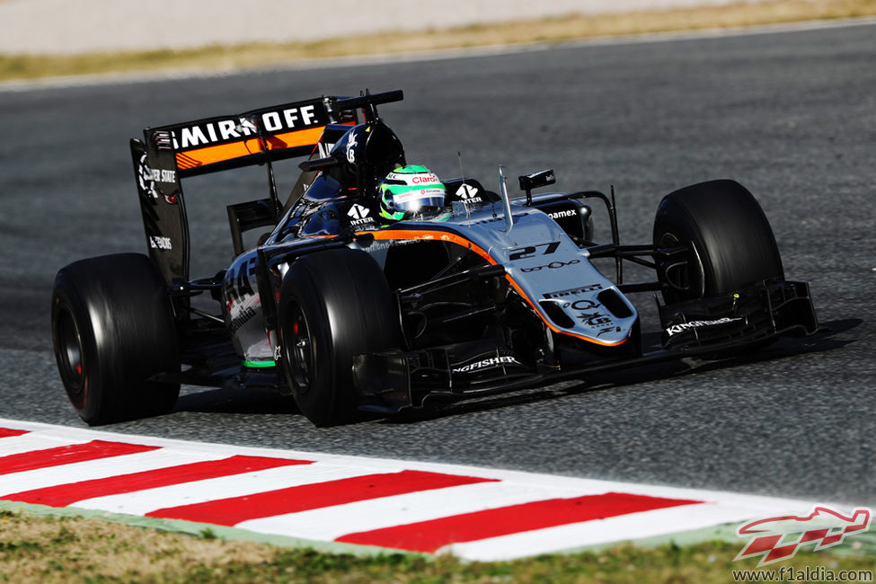 Nico Hülkenberg prueba sensaciones con los Pirelli experimentales