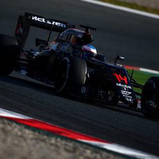 Fernando Alonso exprime su MP4-31