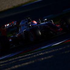 Romain Grosjean rueda con su VF16