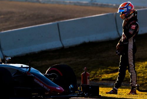 Romain Grosjean mira su VF16
